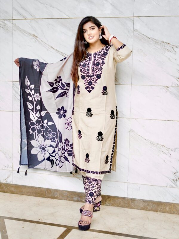 Ivory Noir Embroidered Kurta Set with Dupatta